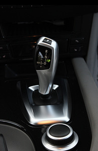BMW E60 525i 3.0 Facelift 160kw (7 foto / 11)