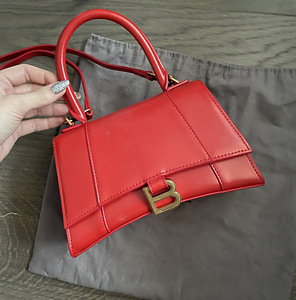 Balenciaga hourglass kott (1 foto / 4)