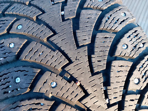 Talverehvid 235/55R17 4tk (3 foto / 3)