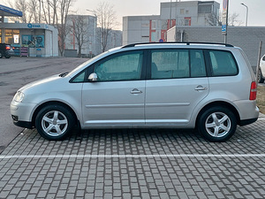 Volkswagen Touran 1.9TDI (7 foto / 9)