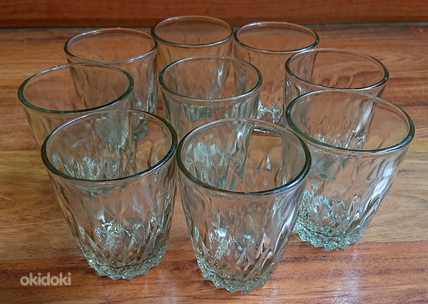 9 väikest klaasi mahuga 75 ml (foto #1)