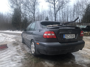 M: Volvo s40 varuosadena (4 foto / 5)