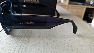 Мужские солнцезащитные очки VERSACE (5 фото из 5)