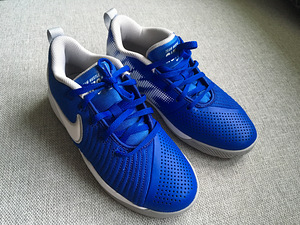 Nike spordijalatsid, s37,5. Uued. (1 foto / 7)