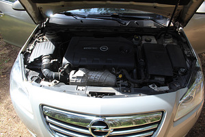 Opel Insignia 2012 (10 фото из 11)