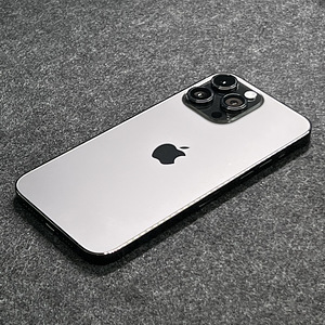 iPhone 14 Pro Max 512gb (3 фото из 3)