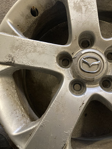 Mazda 17” Оригинальные литые диски (6 фото из 10)