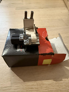 Generaatori pingeregulaator Metzger 2390023 Audi/BMW (3 foto / 3)