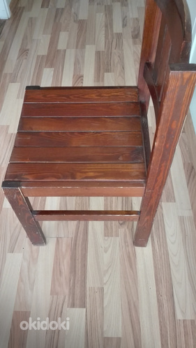 Kaks puidust tooli (foto #2)