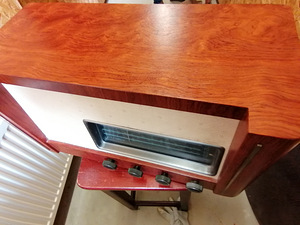 Radio "Punane RET" - V V 663-2 (2 foto / 4)