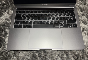 Apple MacBook Pro 13" 256GB (Late 2019) (4 foto / 9)