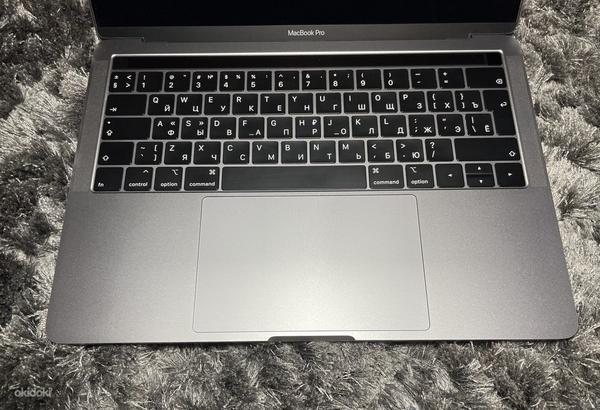 Apple MacBook Pro 13 дюймов, 256 ГБ (конец 2019 г.) (фото #4)