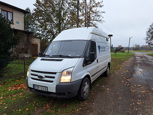 Ford Transit L1H3 (2 фото из 11)