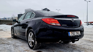 Opel Insignia 2.0 96kW (3 foto / 13)