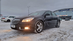 Opel Insignia 2.0 96kW (1 foto / 13)