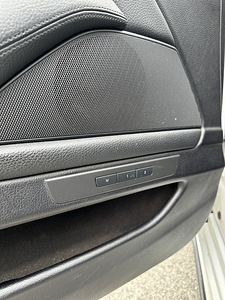 BMW F11 3.0d (11 foto / 14)