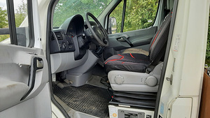 Volkswagen Crafter (3 foto / 10)