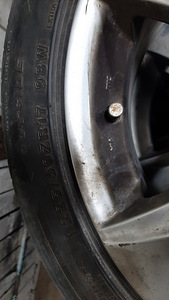 Шины и диски 225/50R17 (2 фото из 3)