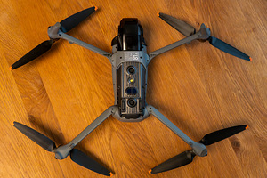DJI Air 3 Fly More Combo (5 foto / 5)