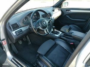 BMW 330i (9 фото из 12)