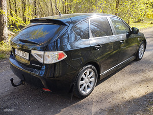 Subaru Impreza 4x4 (5 foto / 12)