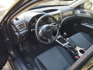 Subaru Impreza 4x4 (11 foto / 12)