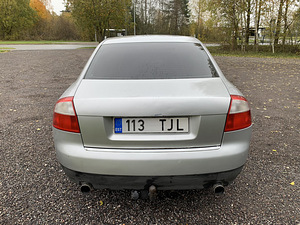 Audi A4 2.5 132kw Quattro 6k мануал (8 фото из 13)