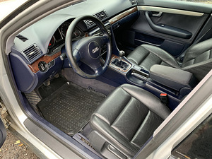 Audi A4 2.5 132kw Quattro 6k мануал (11 фото из 13)