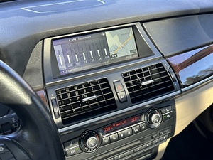 BMW X5 xDrive 4.8 (12 foto / 14)