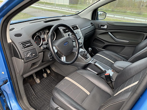 Ford Kuga 4x4 (8 foto / 11)