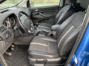 Ford Kuga 4x4 (9 foto / 11)