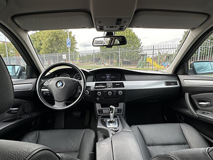 BMW 520d LCI (10 foto / 15)