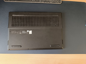 LENOVO LEGION 5 15ACH6H/165Hz/5600H/32GB/ssd 1TB/RTX3060 (4 foto / 5)