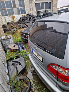 Müüa 2004 a Ford galaxy 1.9 81 kw tervikuna varuosadeks (4 foto / 5)