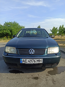 Volkswagen Bora (1 foto / 10)