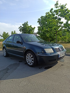 Volkswagen Bora (2 foto / 10)