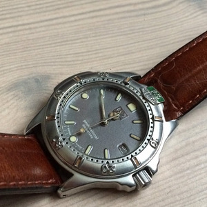 TAG Heuer (1 foto / 4)