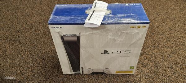 Новая неоткрытая Sony PlayStation 5 PS5 Disc version (фото #1)
