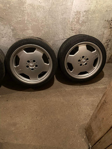R18 AMG Monoblock erilaiused Mercedes-Benz (2 foto / 3)