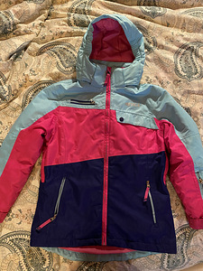 Лыжная куртка размер 134/140
