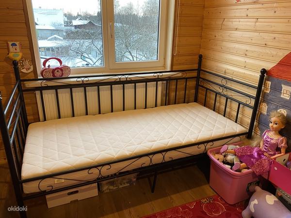 Кровать с балдахином (фото #1)