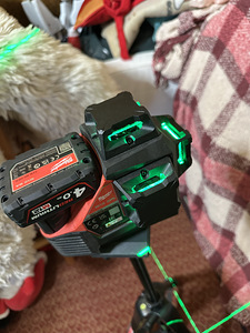M12™ ROHELINE 360° 3-TASANDILINE LASERI KOMPLEKT (1 foto / 4)
