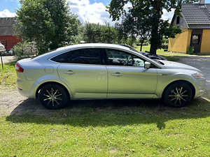 Ford mondeo 2.0 107kw värske üv (2 foto / 5)