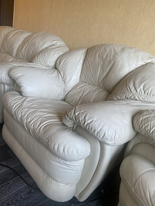 Nahkdiivani komplekt (2 foto / 3)