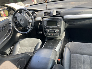 Мерседес-Бенц R 320 CDI 4MATIC (5 фото из 5)