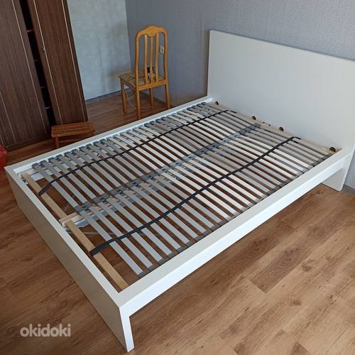 Кровать IKEA (фото #1)