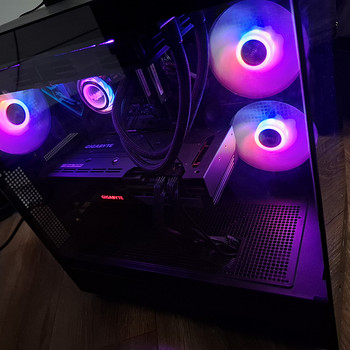 I5-14600K, 32GB DDR5, RX 7800XT 16GB, SSD 1.5TB