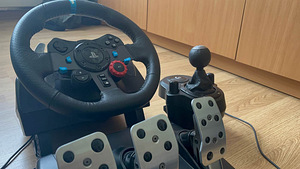 Logitech G29 + переключатель (4 фото из 4)
