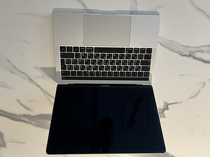 MacBook Pro (13-inch, 2018, Four Thunderbolt 3 ports model A (2 foto / 3)