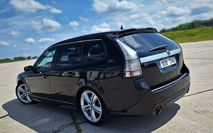 Saab би-турбо (9 фото из 14)